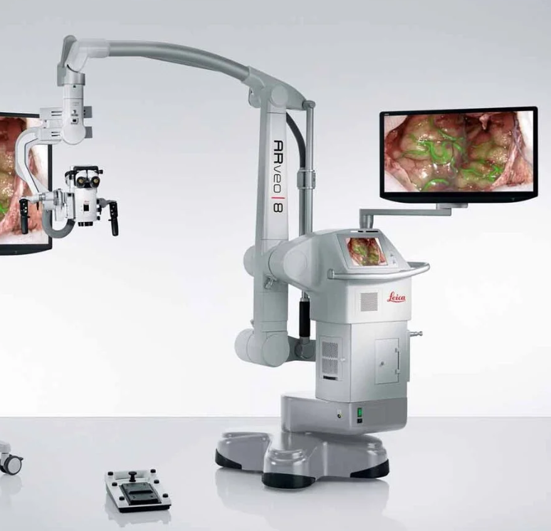 Ķirurģiskais mikroskops LEICA ARVEO8 neiroķirurģijai